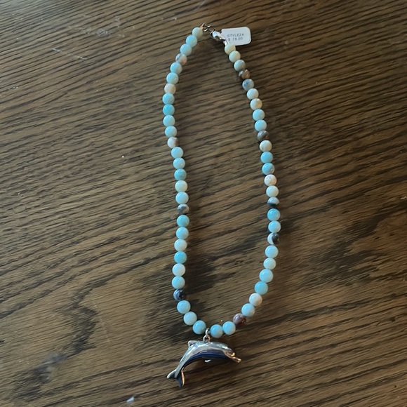 BEADED Dolphin 🐬 Necklace, NWT  blue beads, Silver (Plate?) Hollow Dolphin HH - Picture 3 of 8